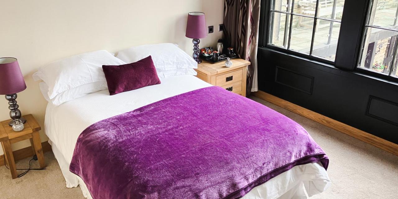 The Weavers Shed Hotel
